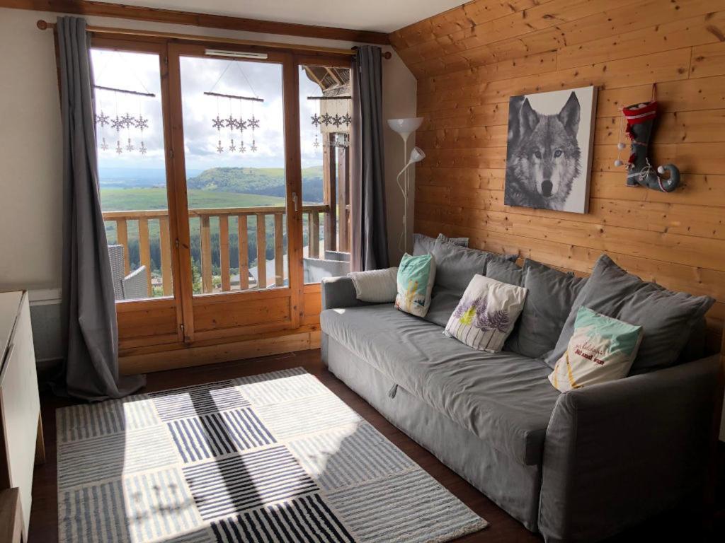 Lama-Gîte-des-Puys T3 Lamado vue époustouflante sud avec grande terrasse Super Besse Exterior foto